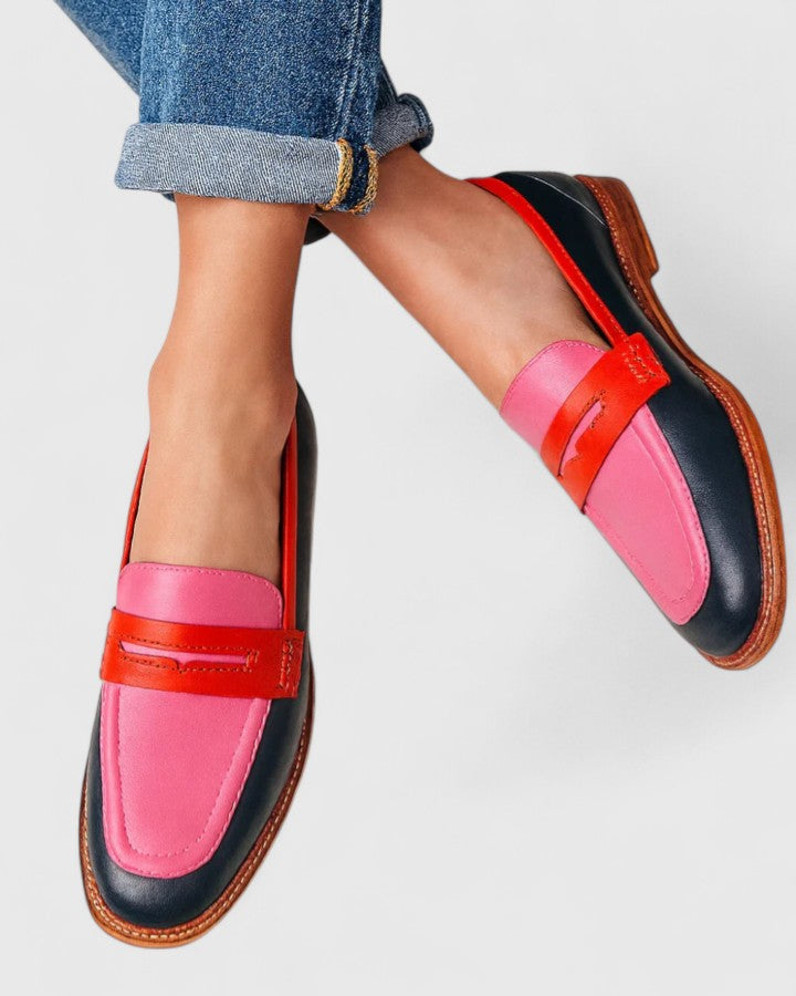 ALICIA™ | MOCASINES INFORMALES CON DETALLES EN CONTRASTE